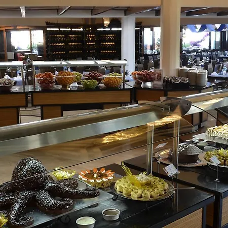 Emelda Sun Club Resort 5*